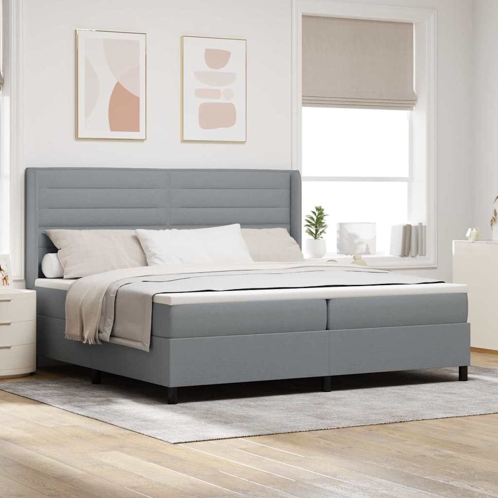 Boxspringbett mit Matratze Hellgrau 200 x 200 cm Stoff