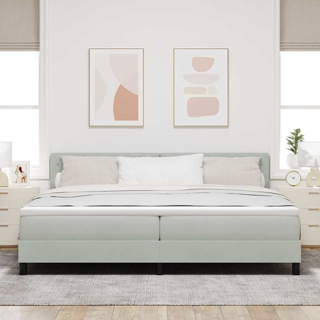 Boxspringbett mit Matratze Hellgrau 200 x 200 cm Samt