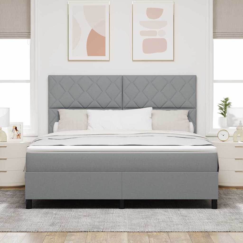 Boxspringbett mit Matratze Hellgrau 180 x 200 cm Stoff
